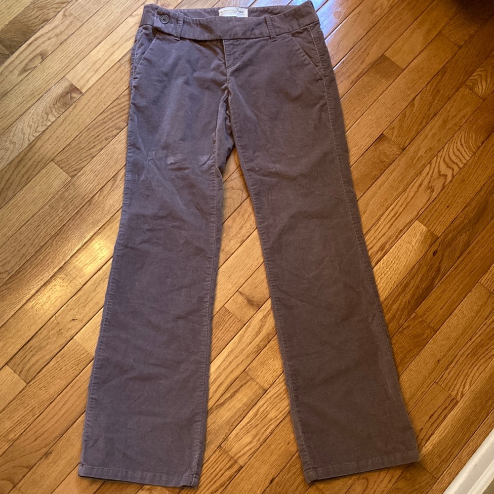 London Jean, the Kate Fit, size 2. 98% cotton.